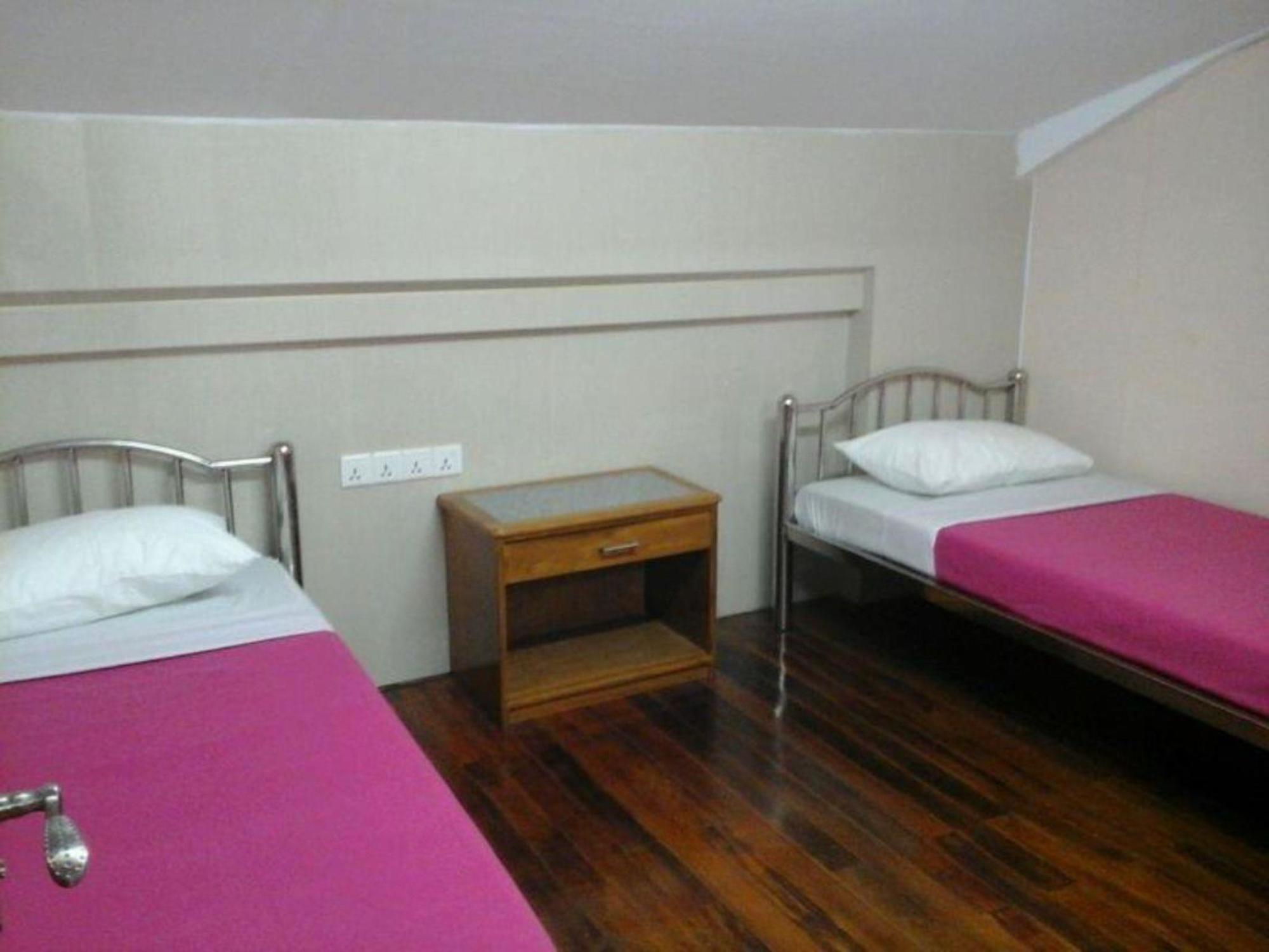 Ocean Pearl Inn - 3 Янгон Екстер'єр фото